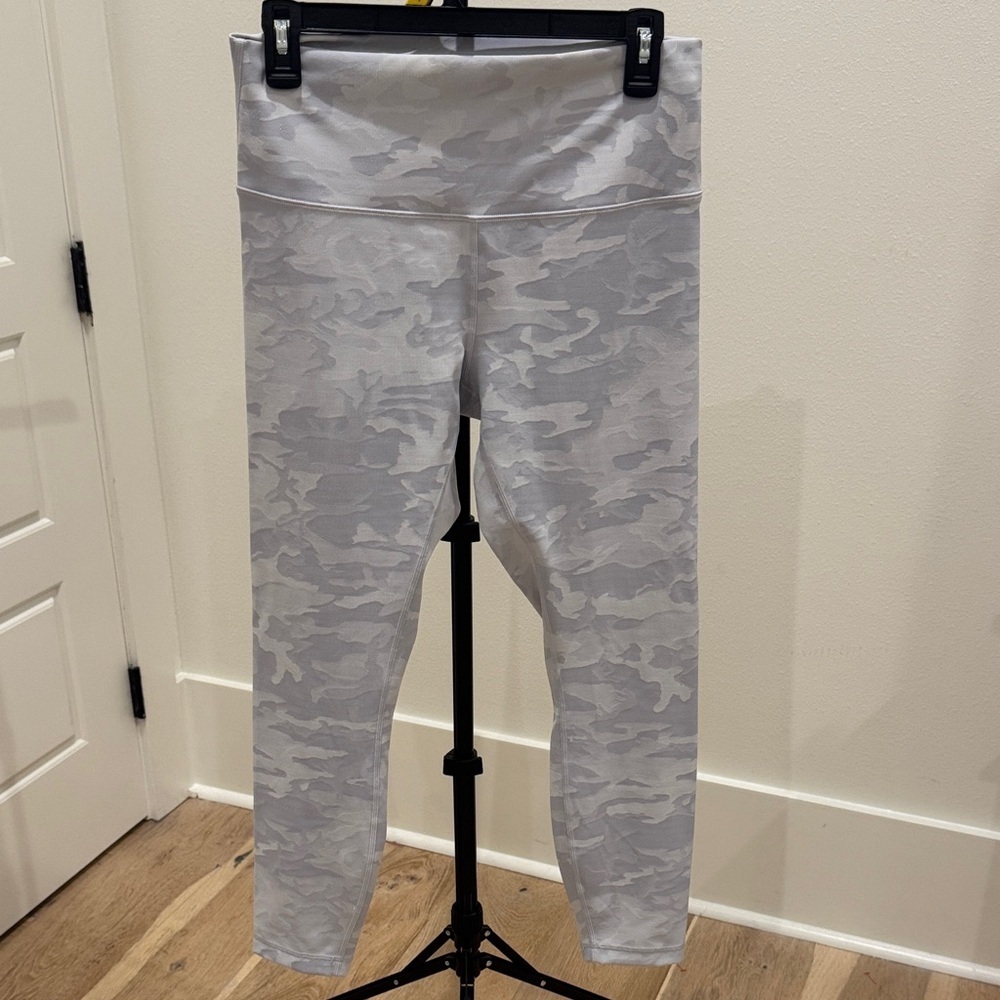 lululemon‎ athletica Gray White Camo High-Rise Leggings